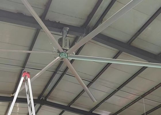 Un buon prezzo. Ventilatori di grandi dimensioni per uso commerciale o domestico in linea