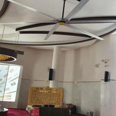 Un buon prezzo. Ventilatore di soffitto HVLS industriale per ventilazione commerciale in linea