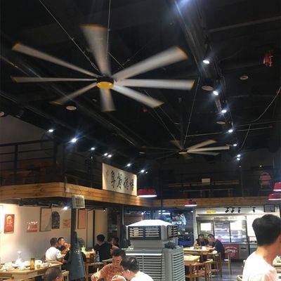 Un buon prezzo. 2.4m 8FT ventilatore di soffitto HVLS senza spazzole per magazzini e luoghi commerciali in linea