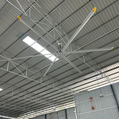 Un buon prezzo. Ventilatore per ventilazione di fabbrica in linea