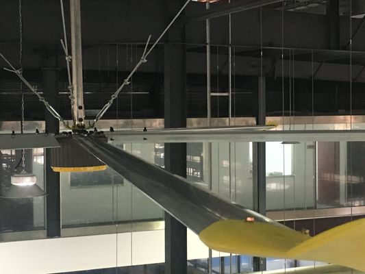 Un buon prezzo. Ventilatore di soffitto HVLS Residential in linea